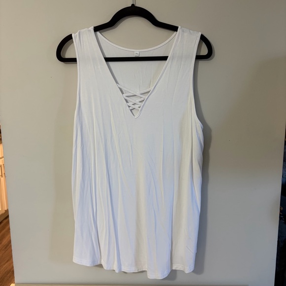 Amazon Tops - White Sleeveless V-Neck Top